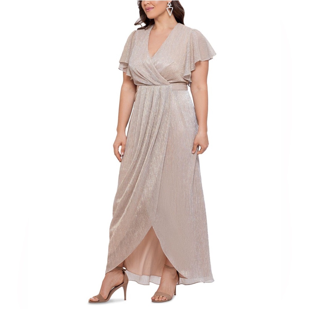 Betsy & Adam Plus Size Metallic Gown